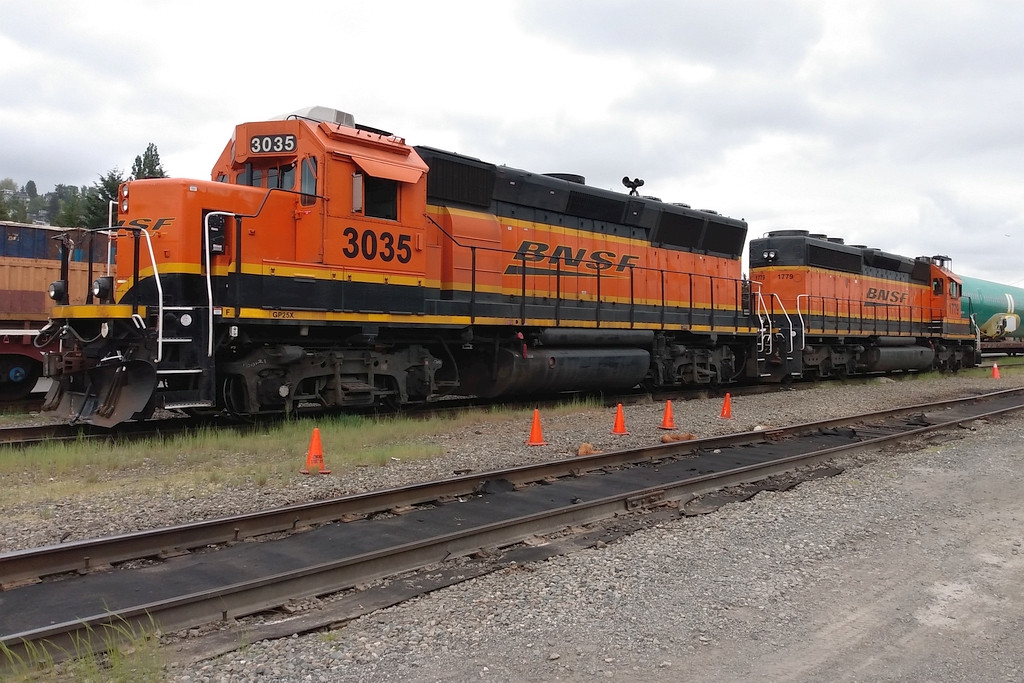 BNSF 3035 rare GP40X nee ATSF